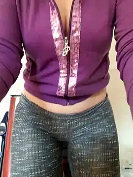 Snapshot of Viola8p chatting on March 12, 11:38 am Viola8p online show from March 12, 11:38 am