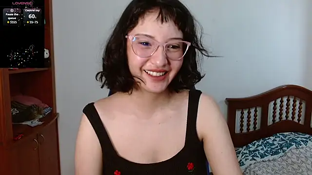 alexaa08 online show from October 27, 1:15 pm