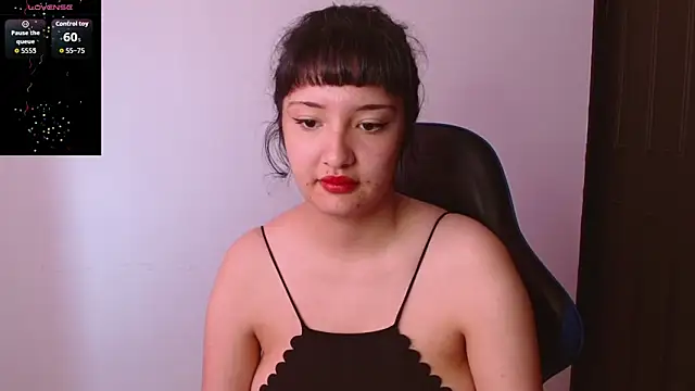 alexaa08 online show from April 4, 2:14 pm