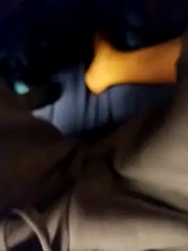 Snapshot of Dennis_2024 chatting on October 15, 1:28 am Dennis 2024 online show from October 15, 1:28 am