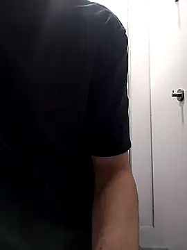 Snapshot of Dennis_2024 chatting on November 11, 6:52 pm Dennis 2024 online show from November 11, 6:52 pm