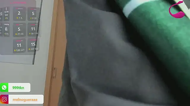 DanielaSaenz0 online show from October 22, 1:17 am