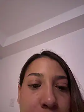 DanielaSaenz0 online show from June 22, 2:24 am