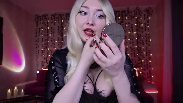 AllisonBlack  online show from November 8, 3:23 pm