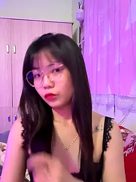 Maeve2k5 online show from October 30, 1:40 am