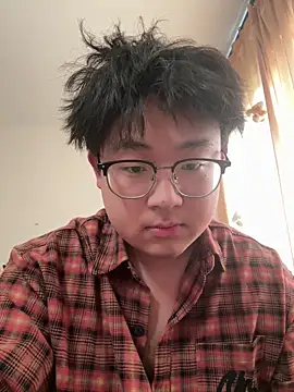 XZ031597 online show from June 2, 7:43 am