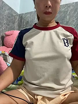 Linaannn online show from December 2, 11:56 pm