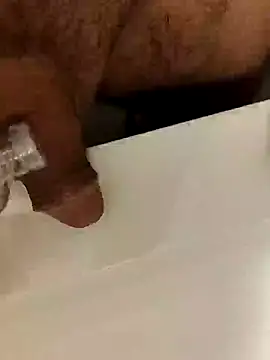 Snapshot of bossofpanty94 chatting on February 1, 9:19 pm bossofpanty94 online show from February 1, 9:19 pm