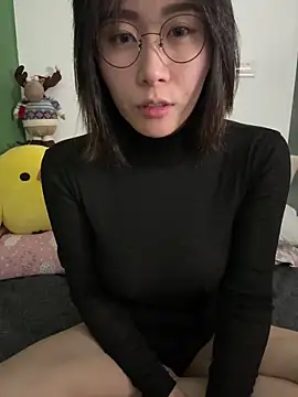 Snapshot of Ashepova000 chatting on January 4, 11:33 am Ashepova000 online show from January 4, 11:33 am