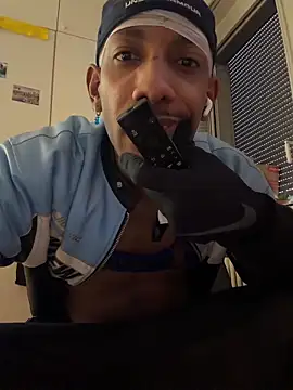 Snapshot of esteraulxxx chatting on February 10, 2:43 pm esteraulxxx online show from February 10, 2:43 pm