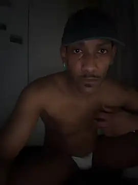 Snapshot of esteraulxxx chatting on February 18, 9:22 pm esteraulxxx online show from February 18, 9:22 pm