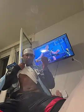 Snapshot of esteraulxxx chatting on February 21, 8:21 pm esteraulxxx online show from February 21, 8:21 pm