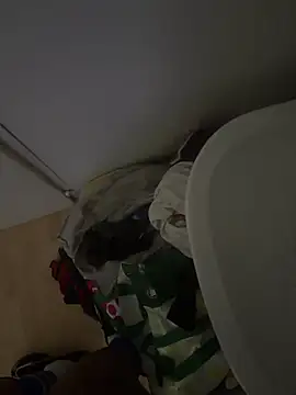 Snapshot of esteraulxxx chatting on February 22, 8:24 am esteraulxxx online show from February 22, 8:24 am