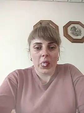 Snapshot of CoddessCrystal chatting on May 16, 1:32 pm CoddessCrystal online show from May 16, 1:32 pm