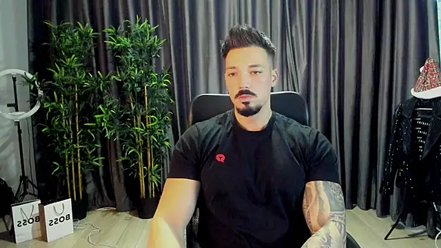 HaydenSpearss online show from November 18, 8:30 am