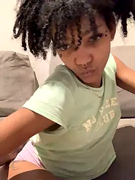 Laanegraofficial  online show from October 20, 5:46 pm