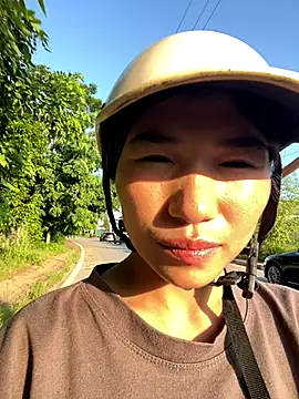 Snapshot of MinzHy chatting on September 16, 10:05 am MinzHy online show from September 16, 10:05 am