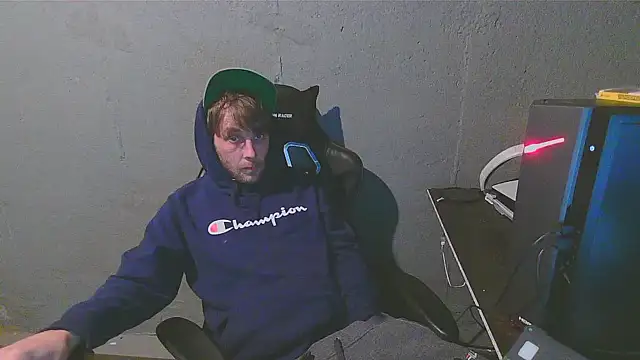 Superoz77 online show from February 3, 5:18 am