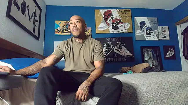 Snapshot of athephenomenal1 chatting on November 13, 7:40 am athephenomenal1 online show from November 13, 7:40 am