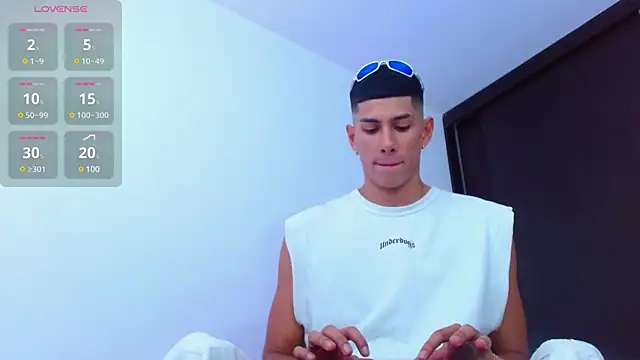 Valerio 20 online show from March 8, 8:03 pm