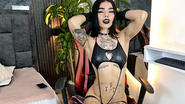 Sweet devill  online show from October 2, 4:41 am