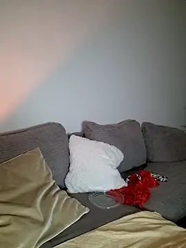 EileX official online show from April 19, 6:10 pm