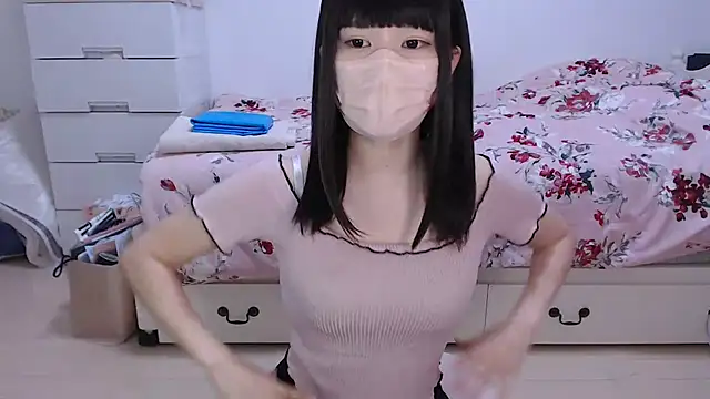 Snapshot of AMI___oO chatting on November 16, 2:28 am AMI oO online show from November 16, 2:28 am