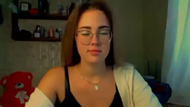 luxie milady online show from November 21, 12:26 pm