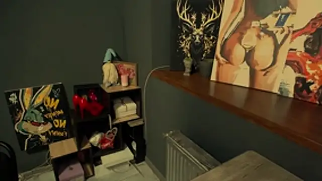 luxie milady online show from November 25, 1:44 pm