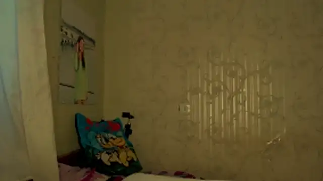 luxie milady online show from April 18, 4:55 pm