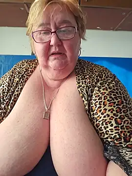 Snapshot of Awn290668 chatting on July 13, 4:21 pm Awn290668 online show from July 13, 4:21 pm