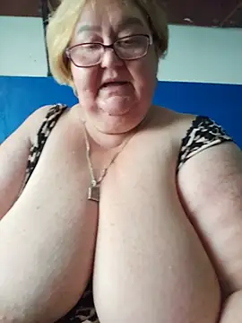 Snapshot of Awn290668 chatting on July 17, 3:13 am Awn290668 online show from July 17, 3:13 am