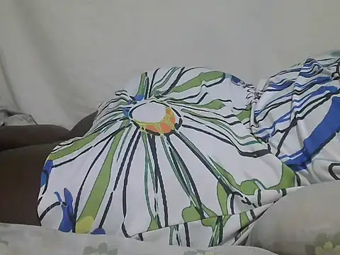 Snapshot of Sexy_wet_- chatting on September 16, 6:20 pm Sexy wet - online show from September 16, 6:20 pm