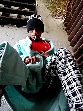 slimmydaddy69 online show from April 23, 6:25 am