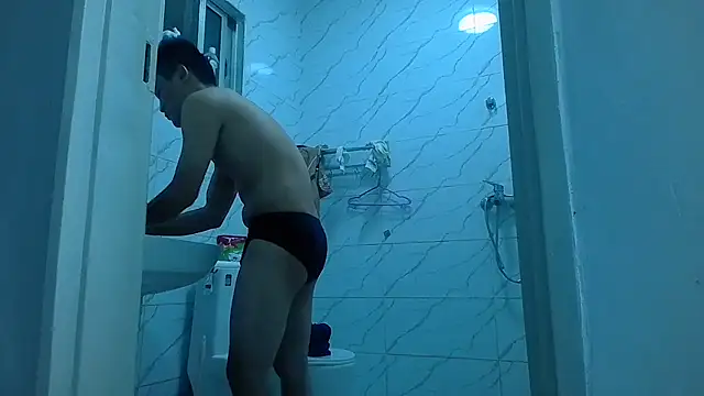 kisstoyousoon2024 online show from March 19, 10:42 pm