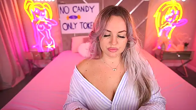 KiraCandyS online show from October 30, 7:58 pm