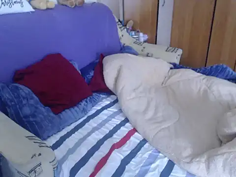 Emmatoo online show from January 12, 9:47 am