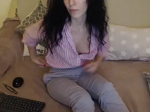 Emmatoo online show from February 13, 10:28 pm