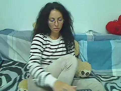 Emmatoo online show from April 9, 9:42 pm