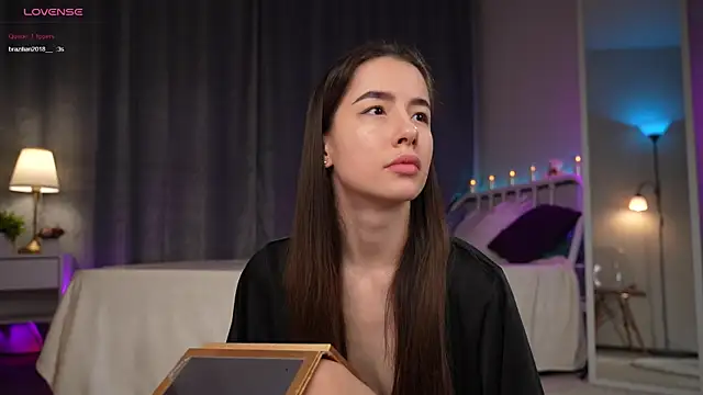 Amely Young online show from November 13, 1:26 am