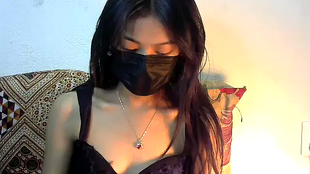Snapshot of lusty_luxmi chatting on February 21, 5:42 pm lusty luxmi online show from February 21, 5:42 pm