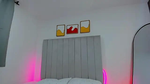 amy robertz online show from December 20, 12:51 am