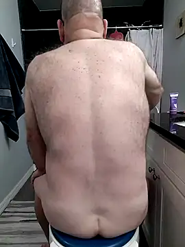 Snapshot of lou63ponce chatting on January 25, 7:28 pm lou63ponce online show from January 25, 7:28 pm