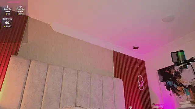 HannaRed  online show from April 15, 7:32 pm