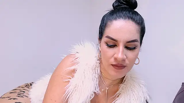 Pamela Rosal online show from December 2, 12:43 pm