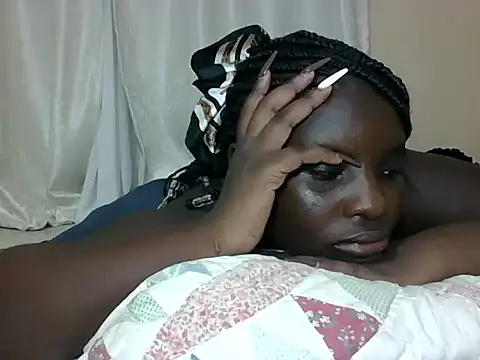 hotebbbyy online show from December 21, 7:54 pm