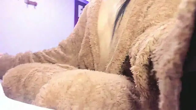 meribeth303av online show from December 6, 11:03 pm