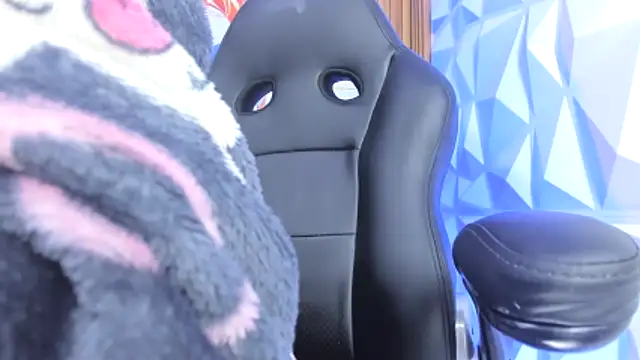 meribeth303av online show from February 26, 11:26 pm