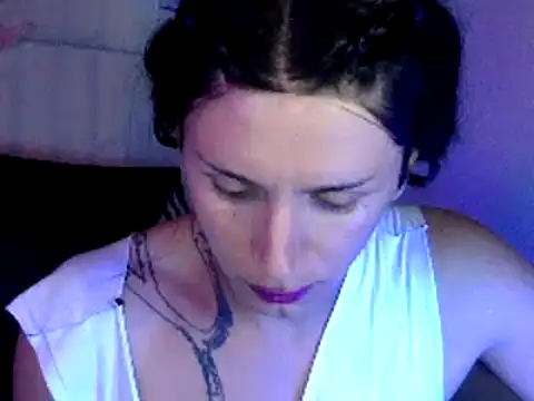 Snapshot of Thematrioshkaoficial24 chatting on December 11, 2:30 am Thematrioshkaoficial24 online show from December 11, 2:30 am