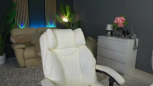 SweetBlondy35 online show from February 17, 6:14 pm